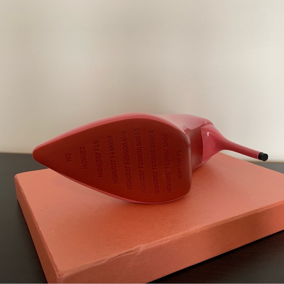 Pointed toe stilettos - Picture 4 of 7